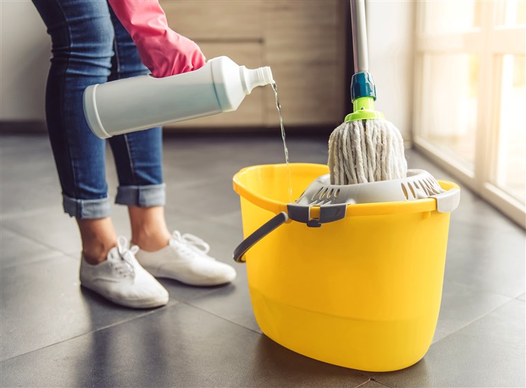 COMMERCIAL AND RESIDENCE CLEANING