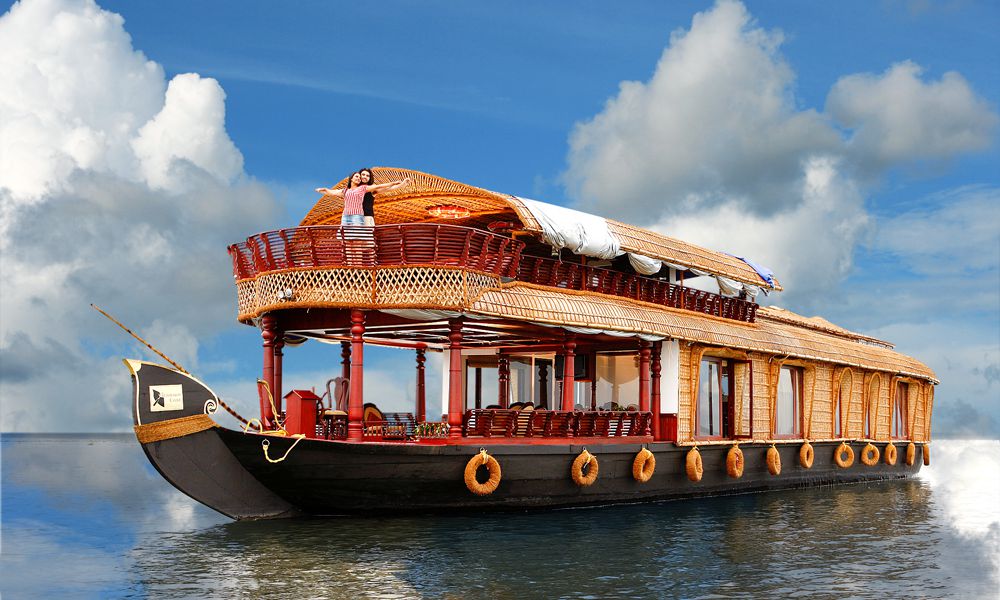 Kumarakom Castle Luxury Houseboats